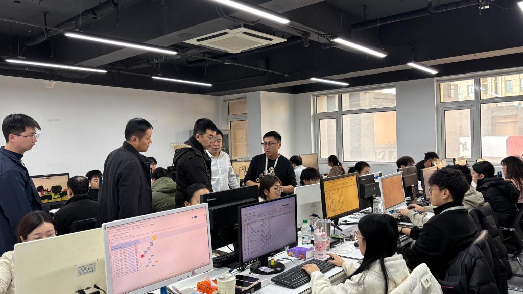 智啟未來，院企共融 人工智能學(xué)院院長(zhǎng)牛翔一行赴網(wǎng)絡(luò)科技研發(fā)企業(yè)調(diào)研